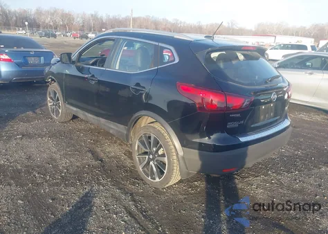 2018 Nissan Rogue Sport Sl z USA, uszkodzony, nr VIN JN1BJ1CRXJW253110